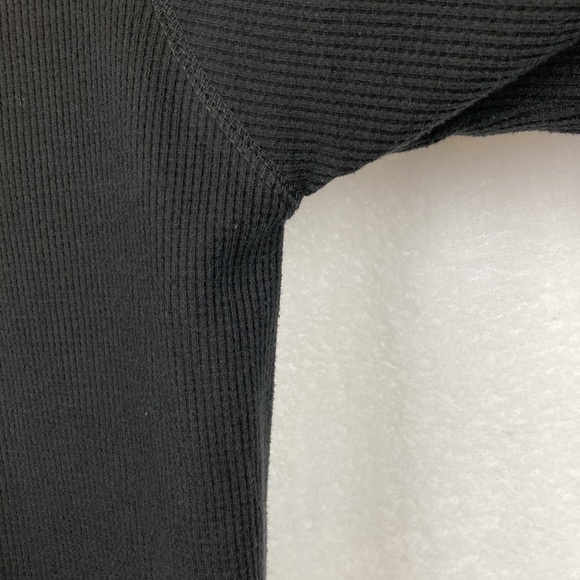 CH Apparel Women’s Black Thermal Knit Top with Crystal Peace Signs sz Medium - Picture 11 of 11